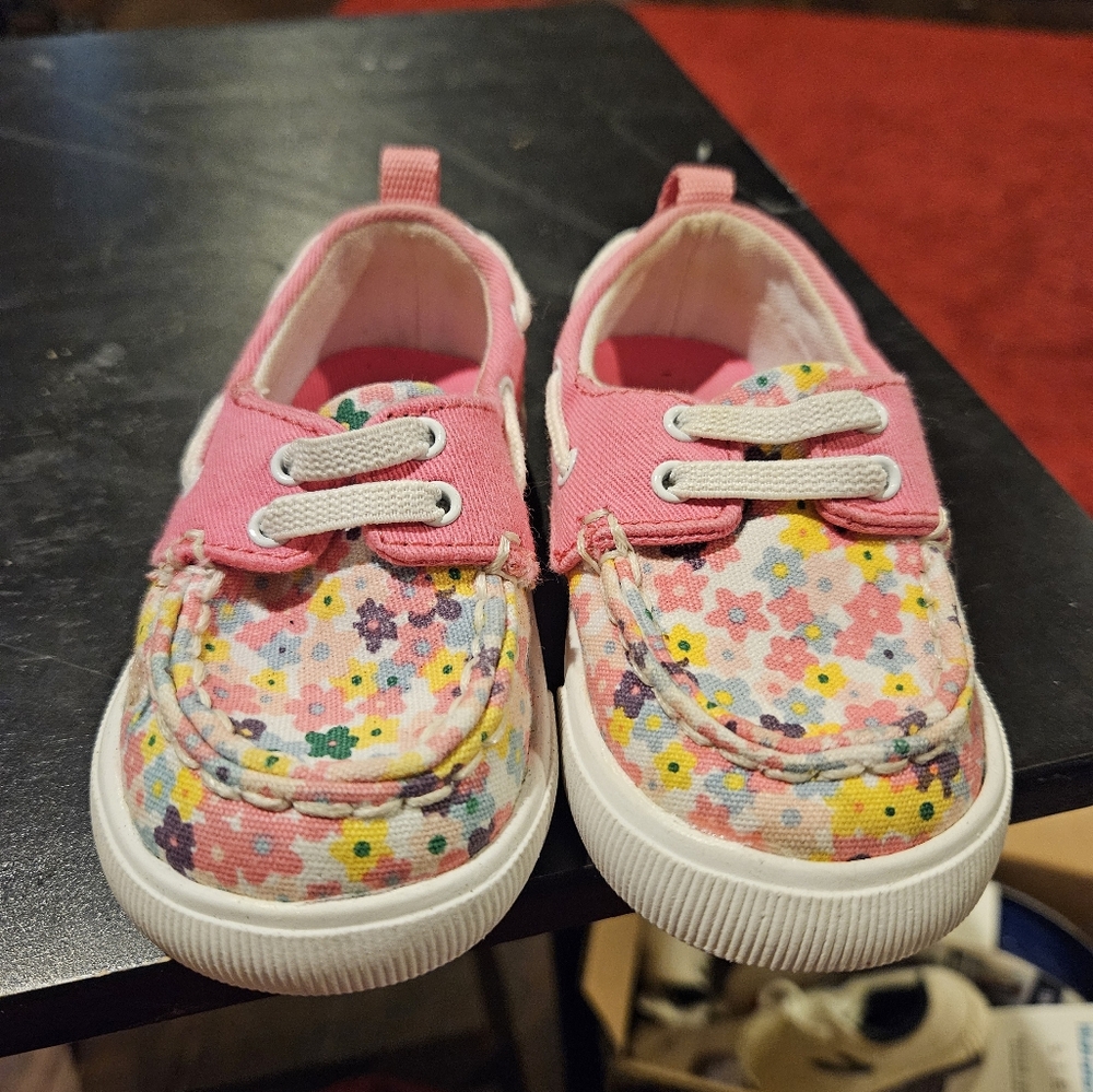 Faded Glory Floral Baby shoes